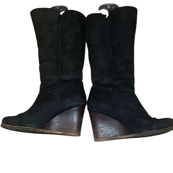 Ugg Wedge Black Leather Tall Boots Size 8 - Picture 3 of 6